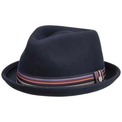 Cappello in Lana Petersham Player by Lierys