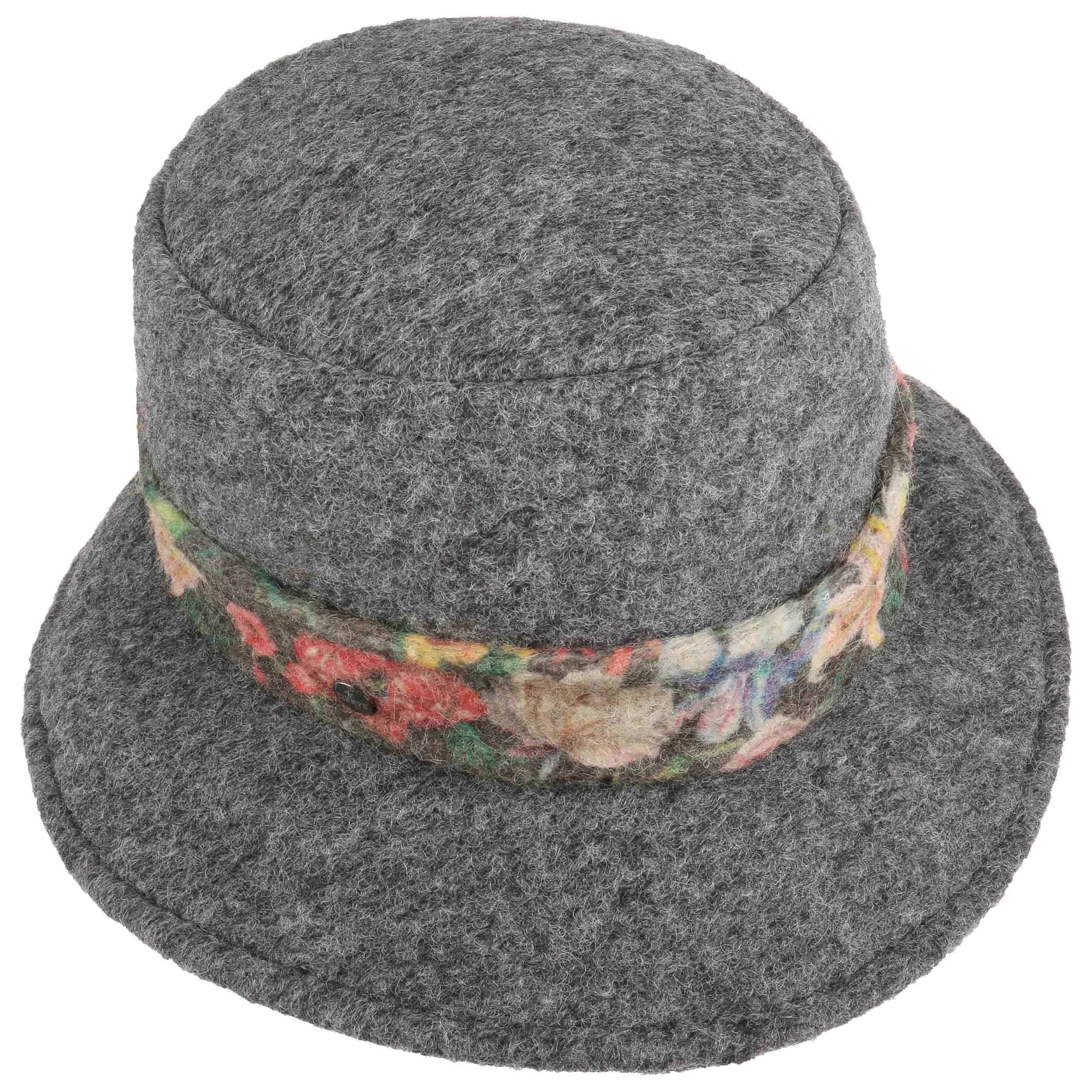 cappellini di lana da donna